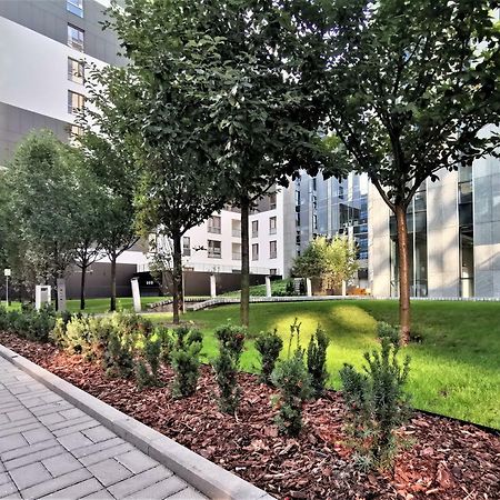 ורשה Come&Stay Apartments Wola מראה חיצוני תמונה