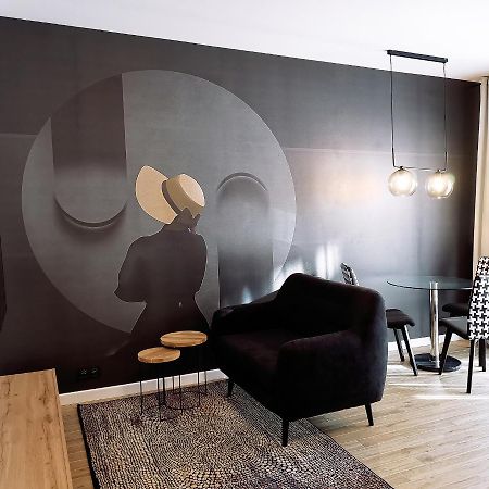 ורשה Come&Stay Apartments Wola מראה חיצוני תמונה