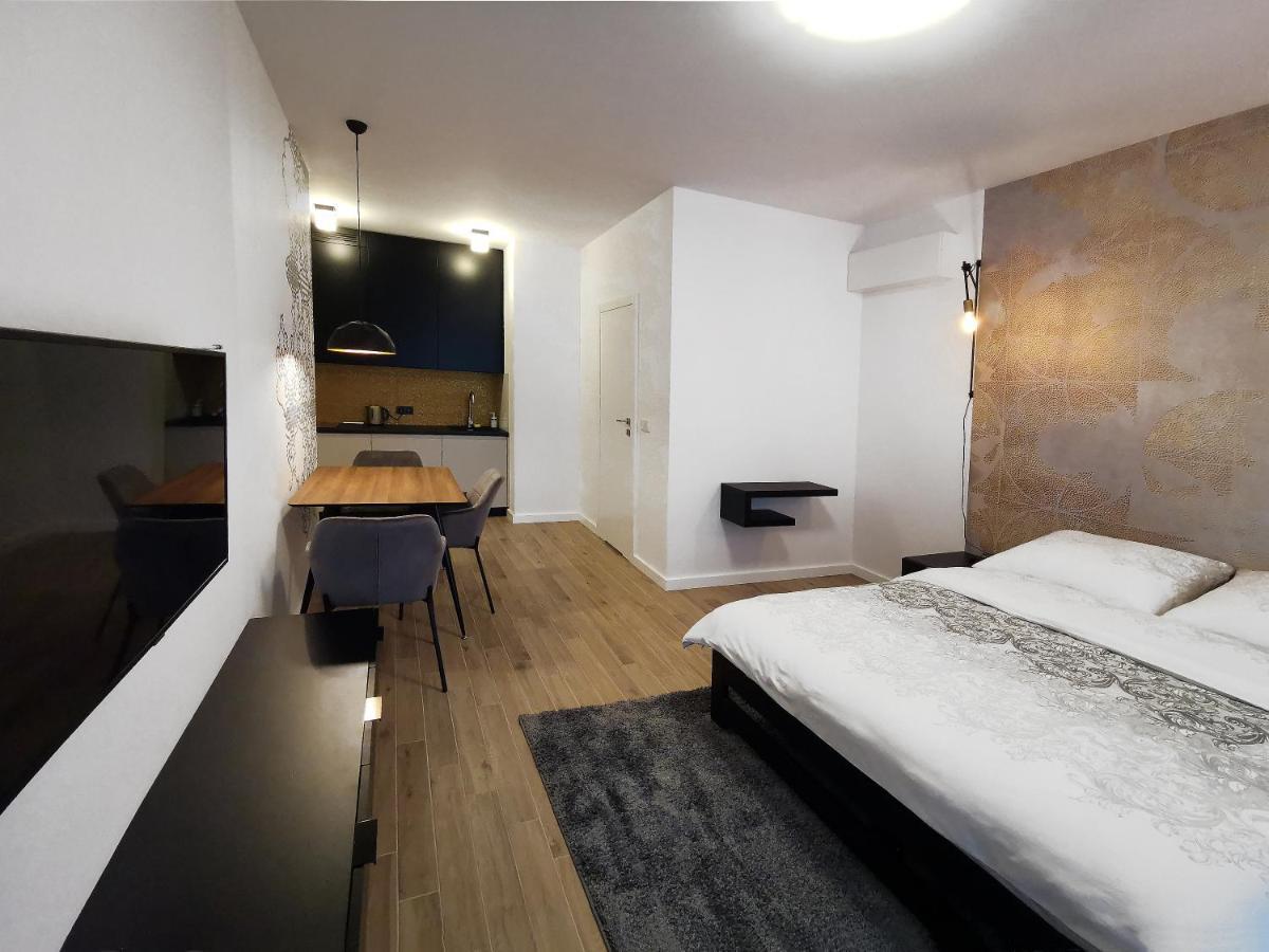 ורשה Come&Stay Apartments Wola מראה חיצוני תמונה