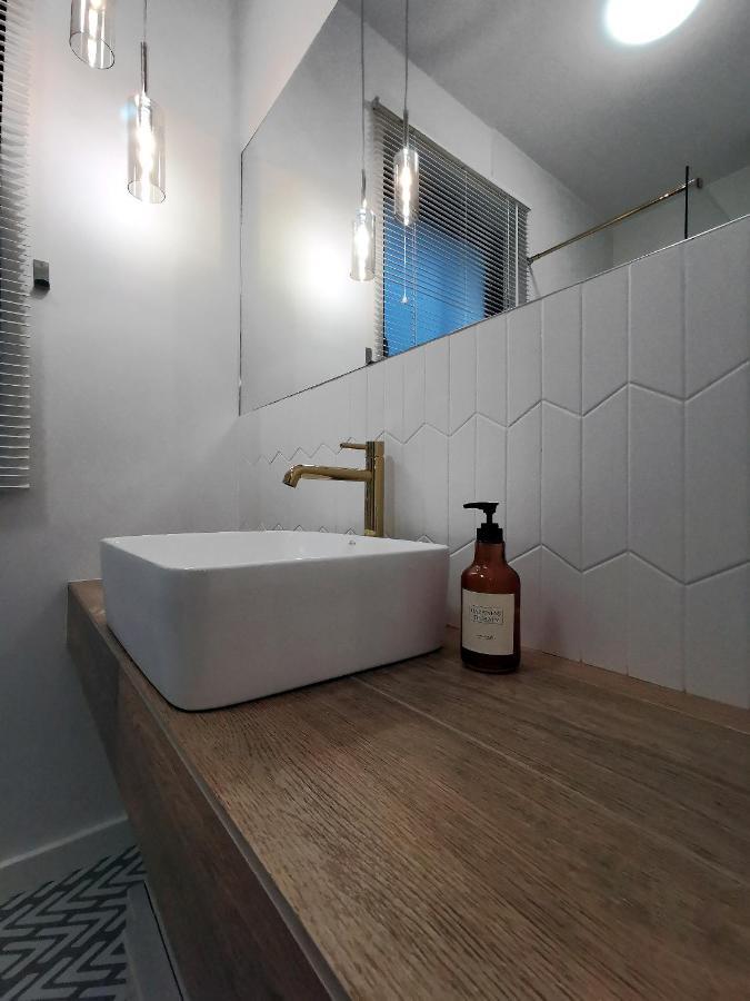 ורשה Come&Stay Apartments Wola מראה חיצוני תמונה