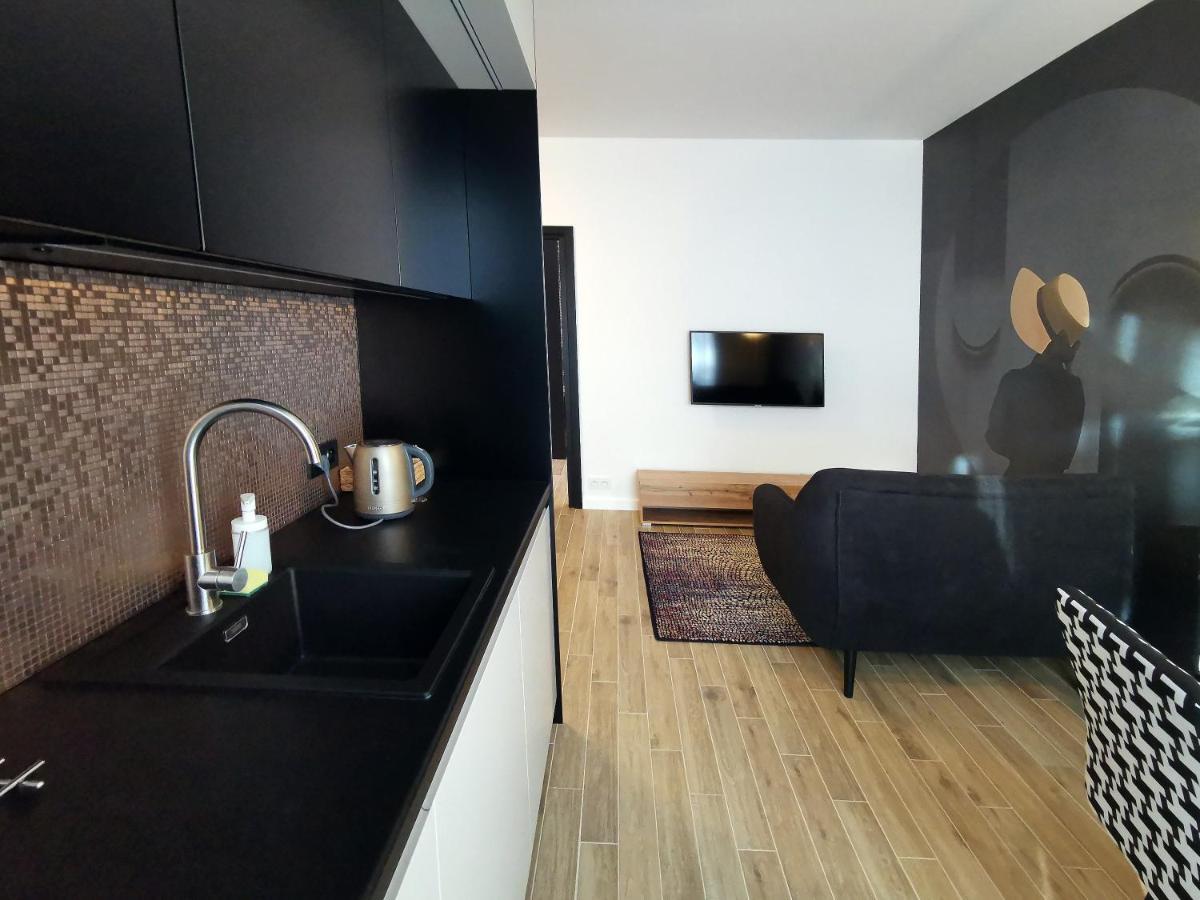 ורשה Come&Stay Apartments Wola מראה חיצוני תמונה