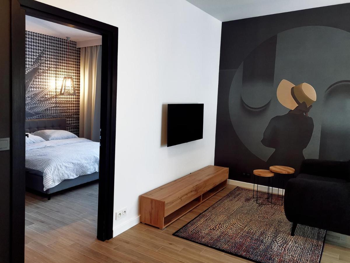 ורשה Come&Stay Apartments Wola מראה חיצוני תמונה