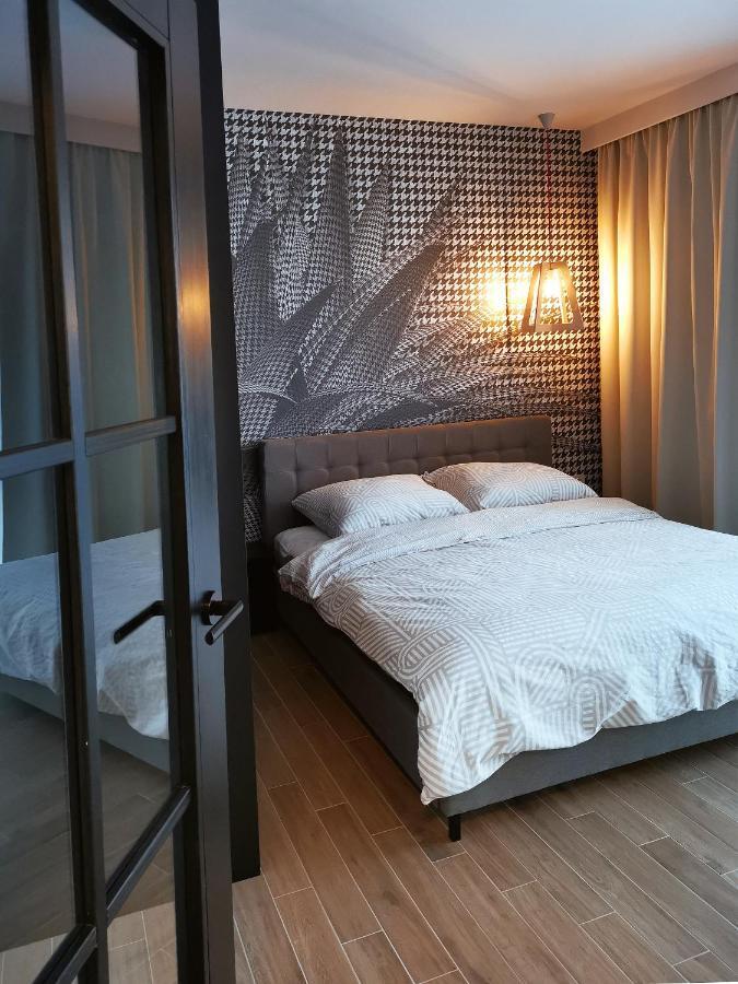 ורשה Come&Stay Apartments Wola מראה חיצוני תמונה