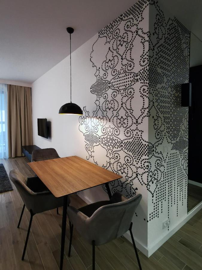 ורשה Come&Stay Apartments Wola מראה חיצוני תמונה